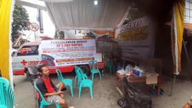 Masyarakat Pati Galang Donasi di Depan Kantor Bupati Buat Modal ke KPK