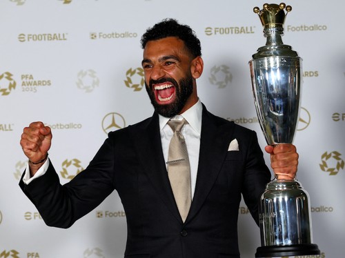 Salah Raih Hattrick PFA Player of The Year, Kalahkan Rekor Ronaldo