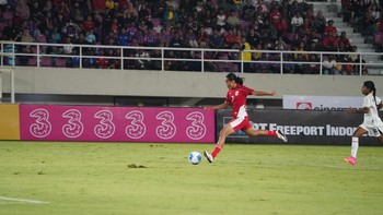 FOTO: Gocekan dan Gol Timnas Putri Indonesia U-16 Gasak Timor Leste
