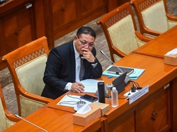 Calon Hakim MK Pengganti Arief Hidayat Disahkan di Paripurna Besok