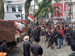 Pemkab Pandeglang Batalkan MoU Sampah dengan Tangsel Usai Diprotes Warga