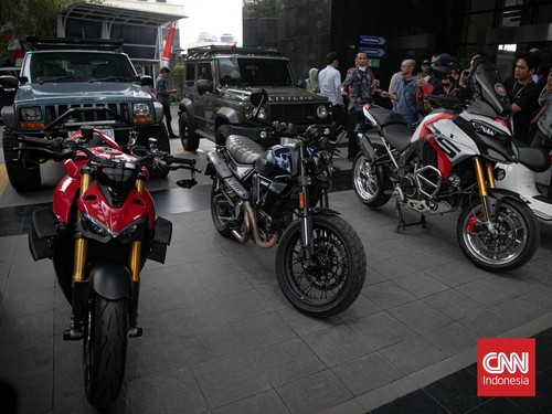 FOTO: Mobil dan Motor Mewah dari OTT Wamenaker Immanuel Ebenezer