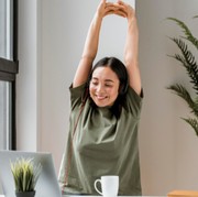 5 Cara Kreatif Olahraga Buat Kamu yang Super Sibuk Menurut Pakar Kebugaran