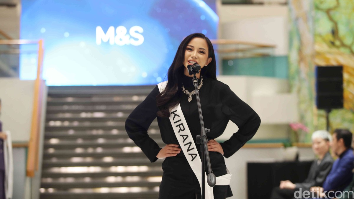 Kirana Larasati mengikuti 16 besar ajang Miss Universe Indonesia di Jakarta&period;