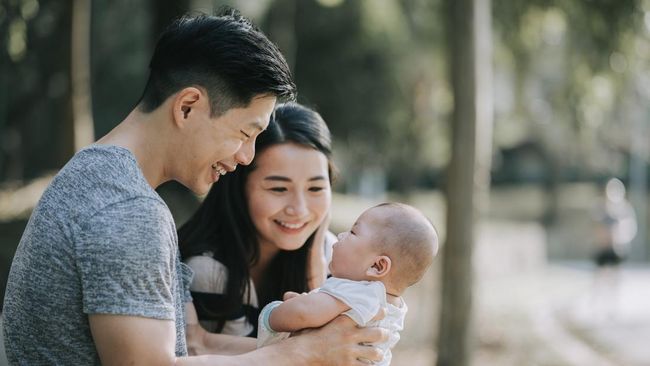 Mengenal Passenger Parenting, Gaya Asuh Viral Saat Orang Tua Hanya Jadi Penonton