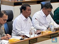 Titiek Minta Stok Beras Lama Bulog Dikeluarkan, Ini Respons Amran Titiek Minta Stok Beras Lama Bulog Dikeluarkan, Ini Respons Amran