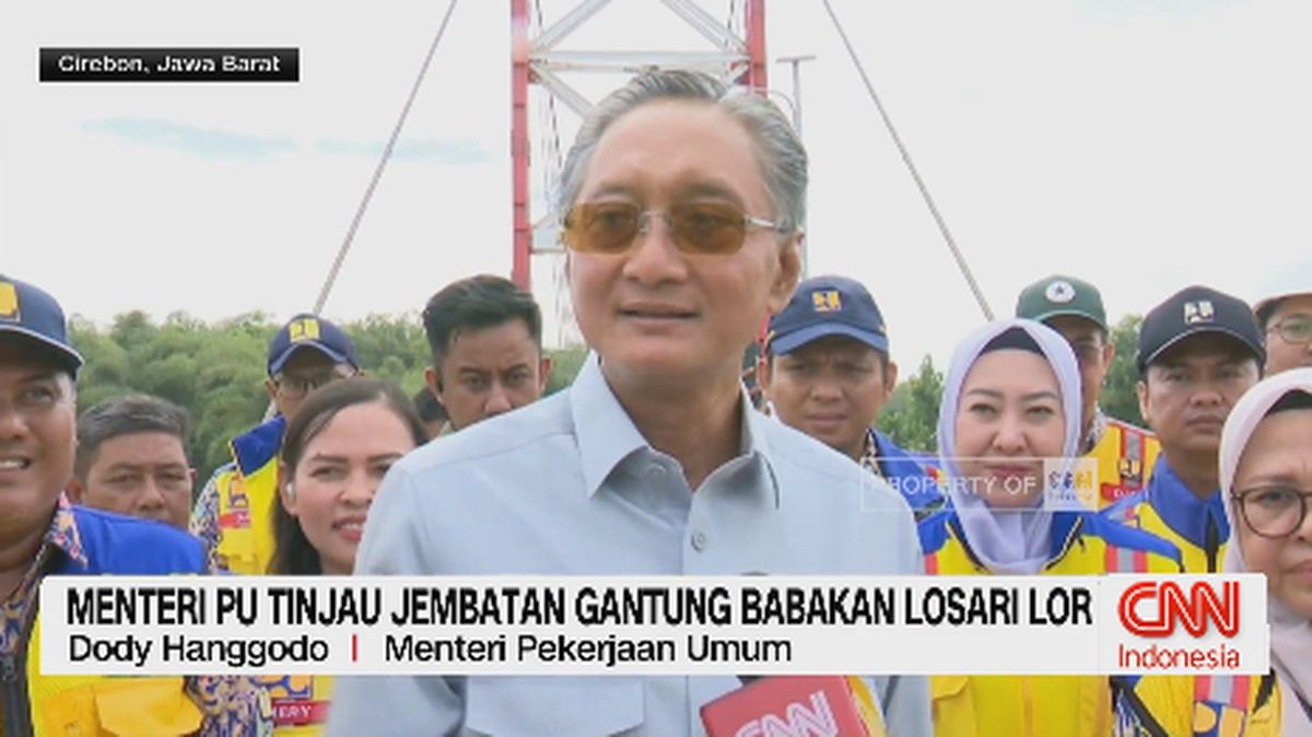 VIDEO: Menteri PU Tinjau Jembatan Gantung Babakan Losari Lor