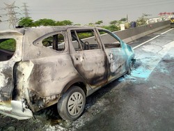 Penyebab Mobil Sigra Terbakar di Tol Layang Kemayoran Bikin Macet