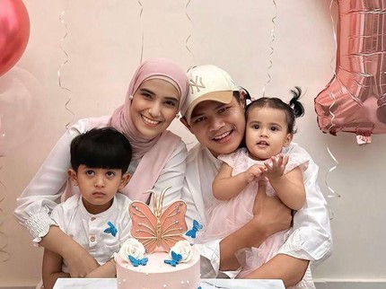 Nadya Mustika Rahayu dan Suami Rayakan Ultah Pertama Sang Putri, Intip 5 Potretnya