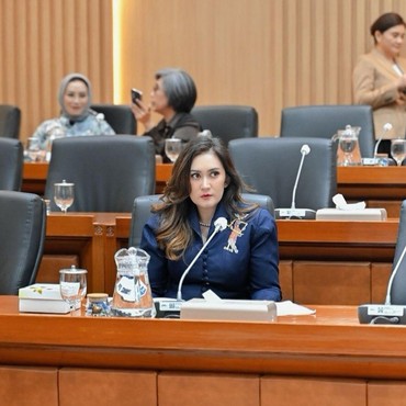 Nafa Urbach Dinonaktifkan dari Anggota DPR RI