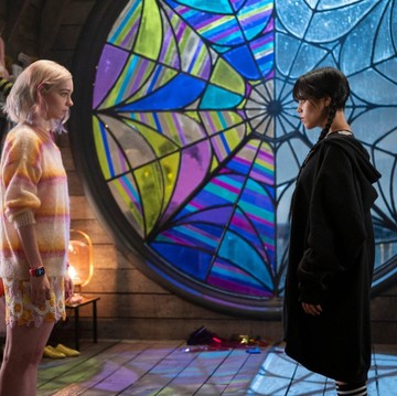 7 Rekomendasi Serial Netflix Terbaru untuk Maraton di Akhir Pekan, Dijamin Seru!