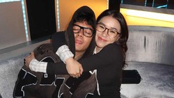 Reaksi Tak Terduga Ibunda Lula Lahfah soal Kedekatan Putrinya dengan Reza Arap