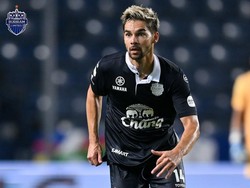 Debut Walsh di Buriram: Sikut Pemain Lawan dan Gagal Menang