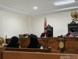 2 Terdakwa Pembeli-Pengedar Uang Palsu Ngaku Menyesal, Minta Dihukum Ringan