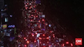 Jalan Gatot Subroto Macet Imbas Penutupan Gerbang Tol Semanggi