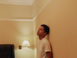 Lirik Lagu Selesai - Adikara