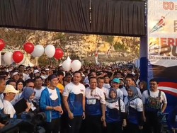 AHY dan Ibas Lari Bareng Warga Ponorogo di Merdeka Run 2025