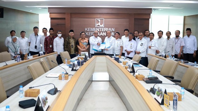 Baznas resmi bentuk UPZ di lingkungan Kementerian PUPR, optimalkan pengumpulan Zakat, Infak, dan Sedekah untuk kesejahteraan masyarakat.
