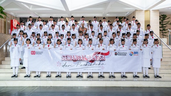 Melalui BRI Peduli selaku payung dari Program TJSL, BRI konsisten menyalurkan dana apresiasi kepada Paskibraka dan Tenaga Pendukung Paskibraka tingkat nasional.