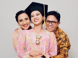 Curhat Shahnaz Haque Usai Anak Jadi Dokter Hewan, Bangga Meski Rumah bak Shelter