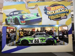 Desain Hot Wheels Convention Car 2025 Ini Diterapkan pada Porsche 911!