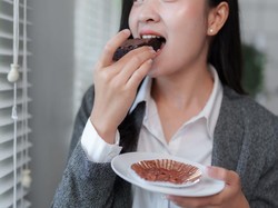 Sugar Craving Saat Kerja? Ini Tips Atasinya agar Tetap Produktif & Sehat