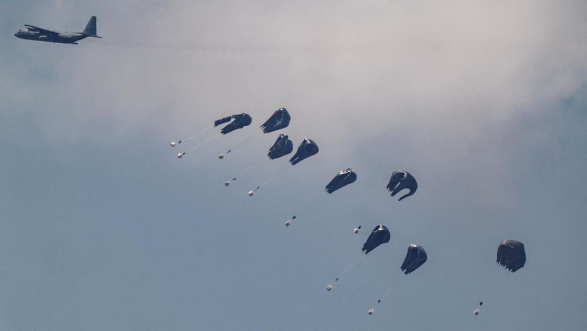 Kiriman Bantuan dari Indonesia Tiba via Langit Gaza