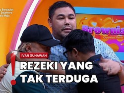 Dapat Hadiah Umrah, Kang Aweu-Gugi Langsung Peluk Ivan Gunawan