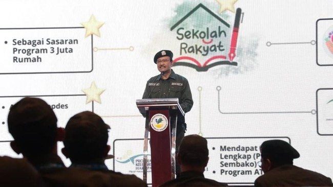 Menteri Sosial Gus Ipul membuka Pembekalan Guru dan Kepala Sekolah Rakyat di Jakarta, berikan akses pendidikan berkualitas bagi anak-anak miskin.