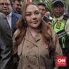 FOTO: Lisa Mariana Datang ke KPK, Diperiksa terkait Kasus Iklan BJB