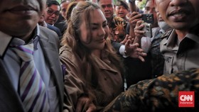 Lisa Mariana Ngaku Dapat Aliran Dana dari Ridwan Kamil: Buat Anak