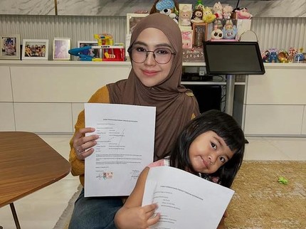 Ria Ricis Hadiahkan Kosan 8 Pintu untuk Moana, Intip 5 Momennya