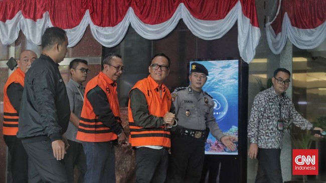 KPK membuka peluang untuk menerapkan Pasal Tindak Pidana Pencucian Uang (TPPU) dalam kasus dugaan korupsi eks Wamen Ketenagakerjaan RI Immanuel Ebenezer cs.