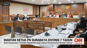 VIDEO: Eks Ketua PN Surabaya Divonis 7 Tahun Penjara karena Suap