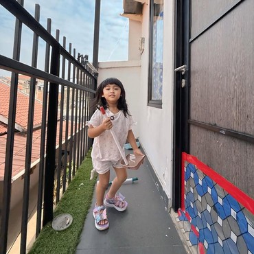 Dapat Warisan di Umur 3 Tahun, Ini 7 Penampakan Kos 8 Kamar Moana dari Ria Ricis