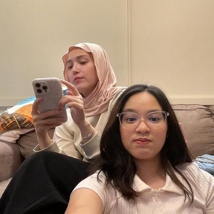 <p>Melalui unggahan di Instagram, Adelia juga sering membagikan momen kebersamannya dengan sang putri sambung. Bunda empat anak ini bahkan sering menghabiskan waktu dengan Shakiena. (Foto: Instagram @shakiena.azalea)</p>