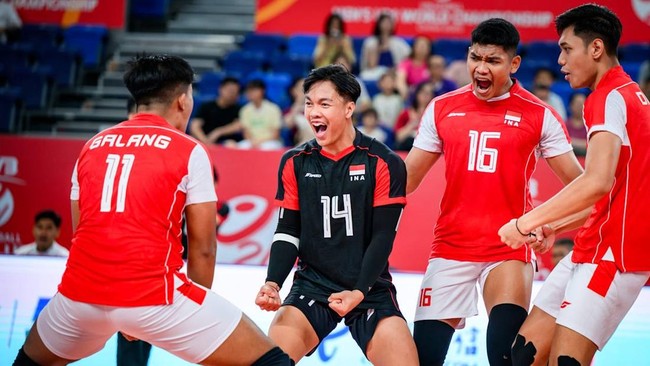 Indonesia Perkasa, Tekuk Tunisia 3-1 Timnas Voli Indonesia U-21 meraih kemenangan pertama dalam Kejuaraan Dunia Voli U-21 2025 usai menang 3-1 di Jiangmen Sport Center, Jumat (22/8).