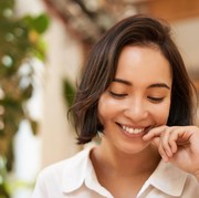 6 Zodiak yang Secara Alami Terlihat Good Looking, Pesonanya Memikat Siapa Saja!