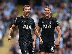 Babak Pertama, Man City Disikat Tottenham 0-2