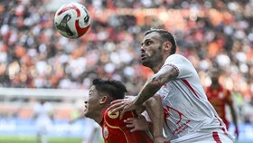 Persija vs Malut Penuh Drama, Hujan Kartu dan Pemain Dilempar Sepatu