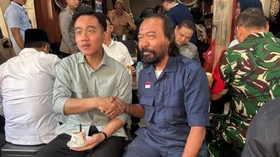 Gibran Bertemu 'Surya Paloh' saat Ngopi di Kopi Asiang Pontianak