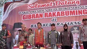 Gibran Bertemu Panglima Jilah di Mempawah, Janji Bangun Rumah Adat