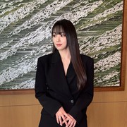 Selalu Tampil Elegan, Intip 6 6 Gaya OOTD Aktris Cantik Kang Mi Na!