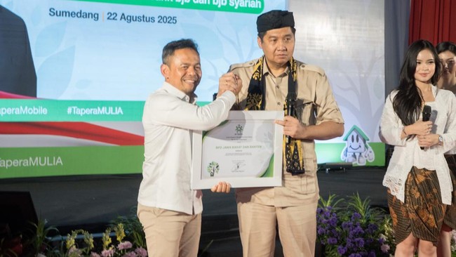 Bank bjb dan bjb syariah serahkan 1.080 rumah melalui KPR Sejahtera FLPP, dukung program '3 Juta Rumah', libatkan pemerintah dan pengembang.