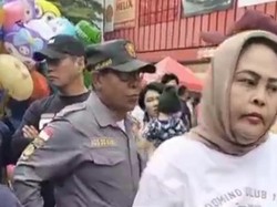 Heboh Emak-emak Pedagang di Makassar Protes Diusir dari CFD Jalan Boulevard