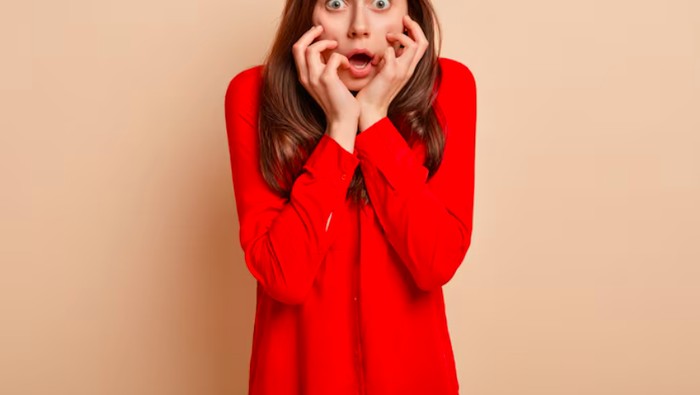 Mengenal kandungan berisiko dalam dry shampoo/Foto: freepik.com/wayhomestudio