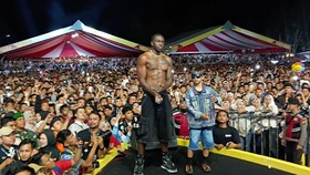 Rapper Melly Mike dan Dhika 'Aura Farming' Tutup Pacu Jalur 2025