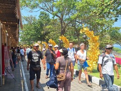 Pengunjung Tanah Lot Festival Lampaui Target, Transaksi Melonjak