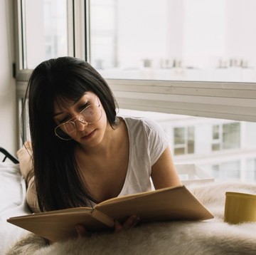 7 Rekomendasi Novel Romantis Penuh Emosi yang Bisa Bikin Kamu Menangis