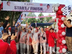Tasyakuran Program Bang Andra, Warga Pandeglang Gelar Jalan Santai